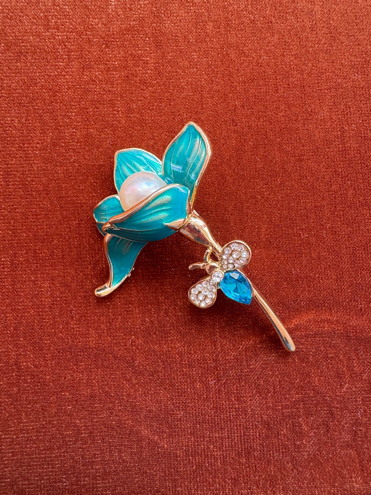 Broche Flower and Bee