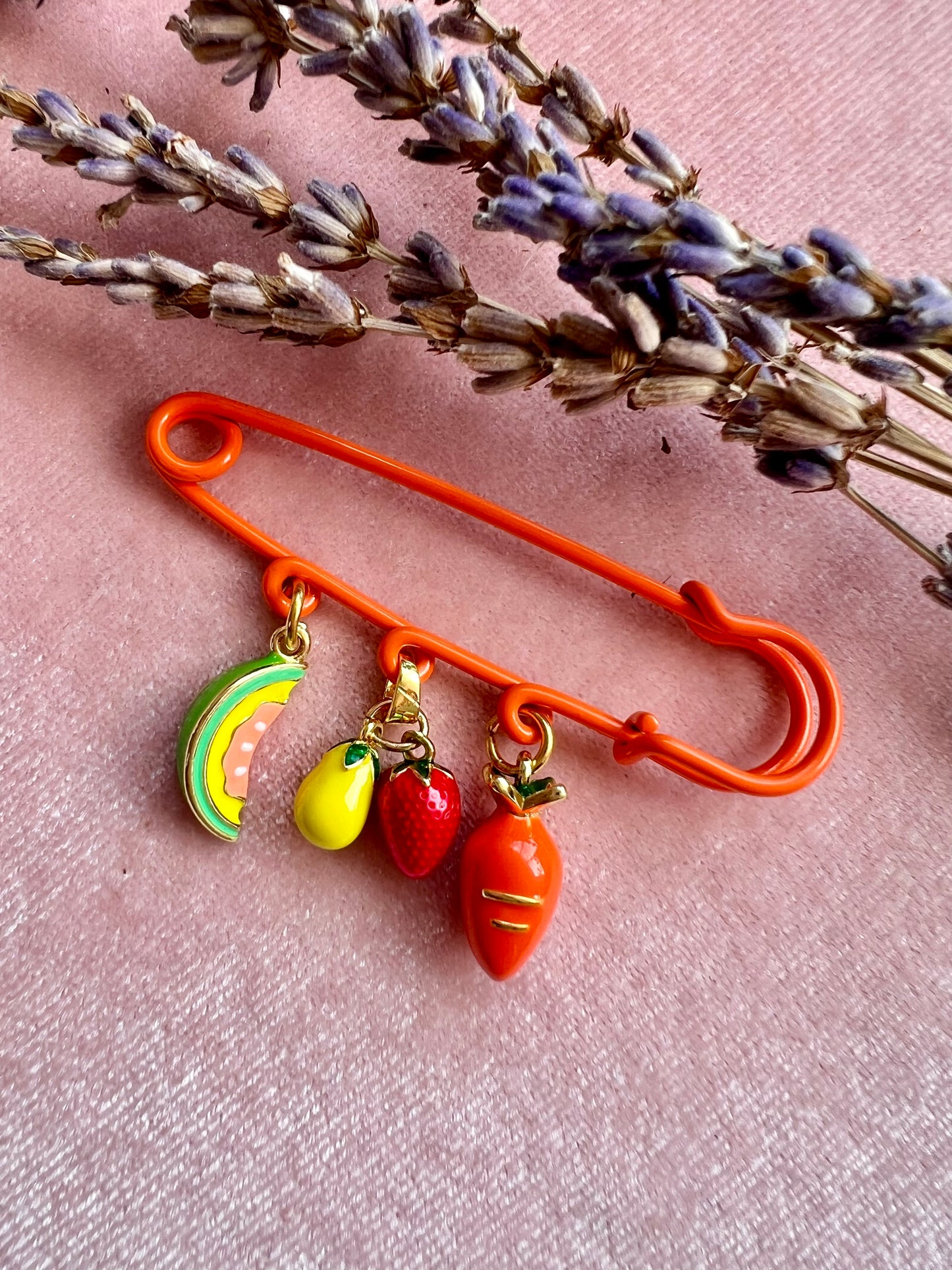 Broches Charms