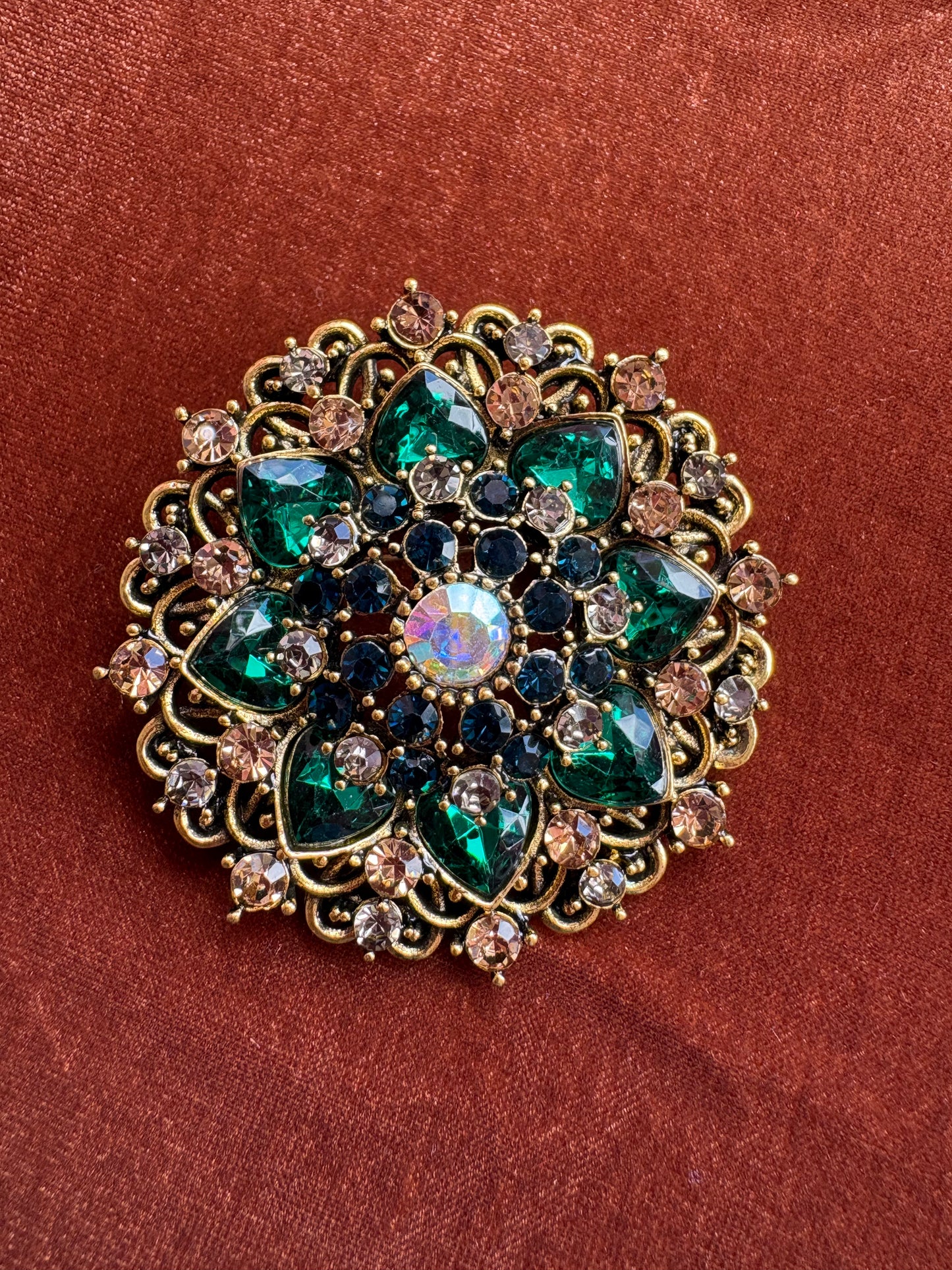 Broche Vintage Round Shape