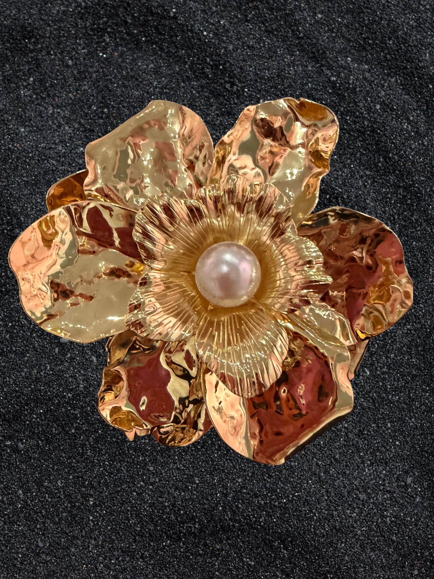 Broche Flor Dorada Perla